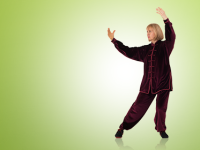 Frau macht Qigong