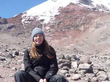 Copyright: Germanisches Nationalmuseum Andrea Wulf vor dem Chimborazo