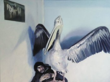 Foto: Alexander Ivanovski, VNP
Gemälde einer liegenden Person, auf deren Oberkörper ein Pelikan mit ausgebreiteten Flügeln steht, umgeben von Stroh in einem kargen Raum.