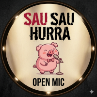 Illustration eines singenden Cartoon-Schweins am Mikrofon in einem beleuchteten Rundrahmen mit dem Titel „Sau Sau Hurra Open Mic“.