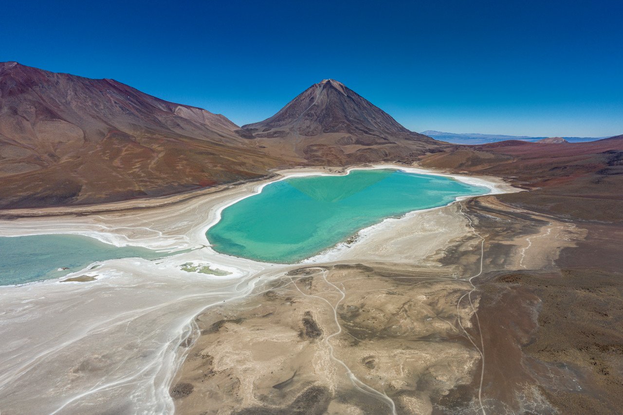Der grüne Laguna Verde See in Bolivien.