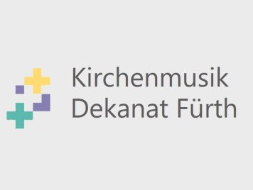 Logo mit farbigen Kreuzzeichen und dem Schriftzug 'KIRCHENMUSIK Dekanat Fürth'