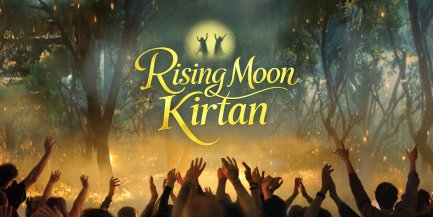 Hände strecken sich zum Mond